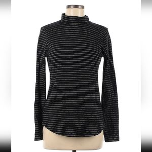 Ann Taylor LOFT Long Sleeve Turtleneck